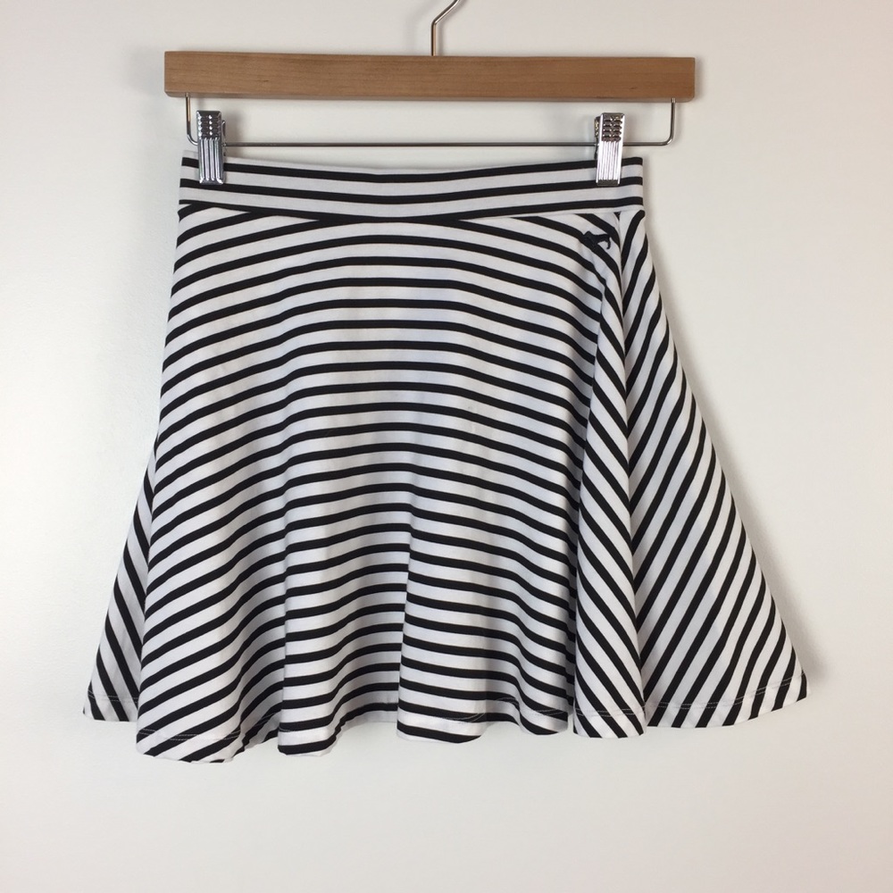 PINK VS Black & White Skater Skirt